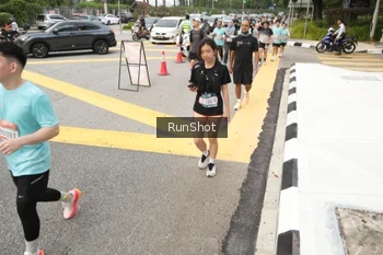 Runner Photo 4255384