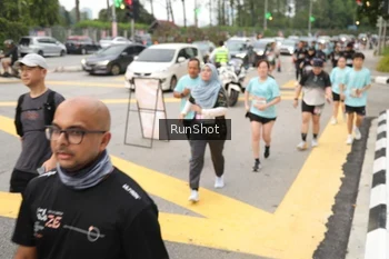 Runner Photo 4255391