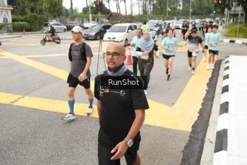 Runner Photo 4255399