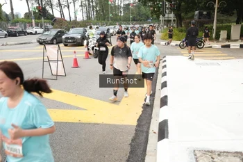 Runner Photo 4255415