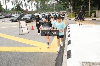 Runner Photo 4255418