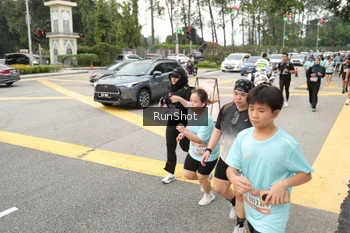 Runner Photo 4255430