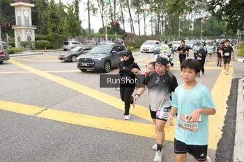 Runner Photo 4255436