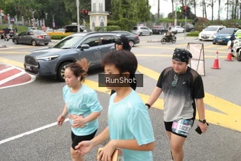 Runner Photo 4255437