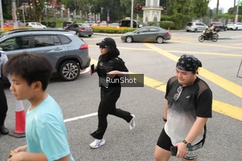 Runner Photo 4255454