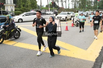 Runner Photo 4255459
