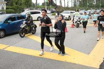 Runner Photo 4255461