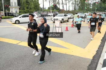 Runner Photo 4255464