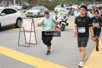 Runner Photo 4255467