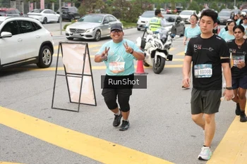 Runner Photo 4255468