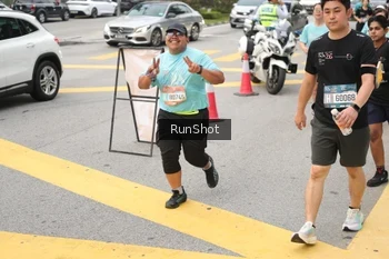 Runner Photo 4255474