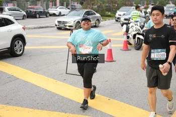 Runner Photo 4255476
