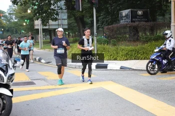 Runner Photo 4255477