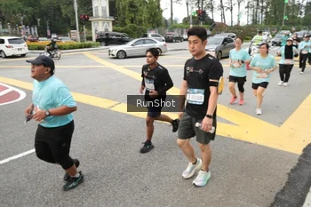 Runner Photo 4255487