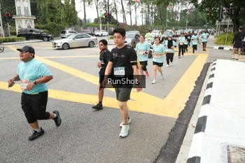 Runner Photo 4255490