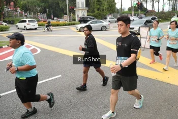 Runner Photo 4255492