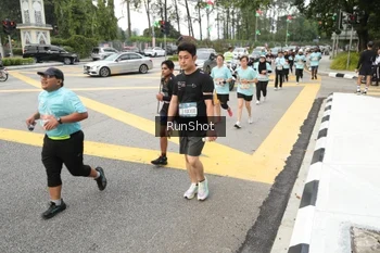 Runner Photo 4255493