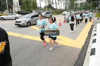 Runner Photo 4255503