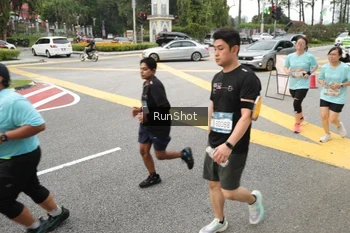 Runner Photo 4255506