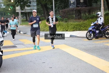 Runner Photo 4255508