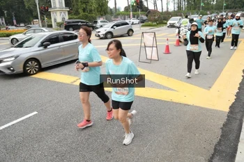 Runner Photo 4255512