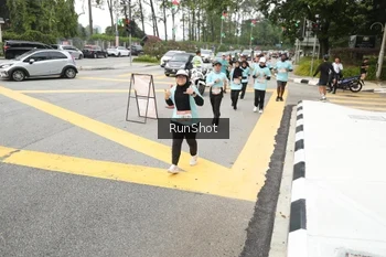Runner Photo 4255513