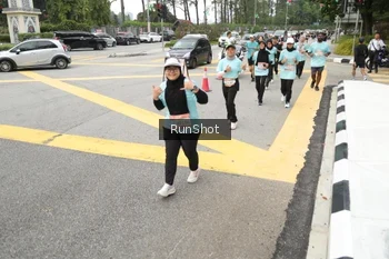 Runner Photo 4255516
