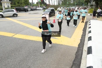Runner Photo 4255518