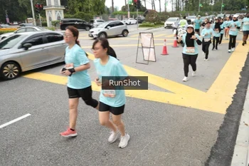 Runner Photo 4255519