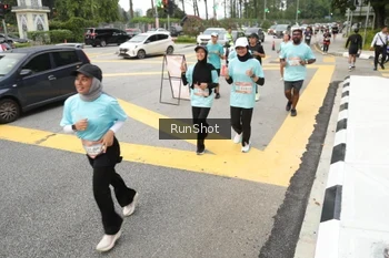 Runner Photo 4255528