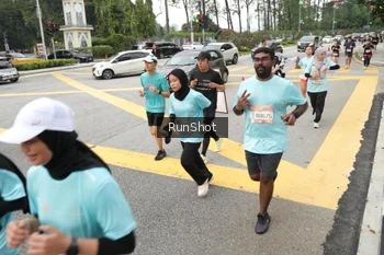 Runner Photo 4255540