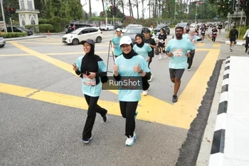 Runner Photo 4255541