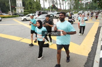 Runner Photo 4255544