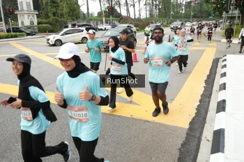 Runner Photo 4255548