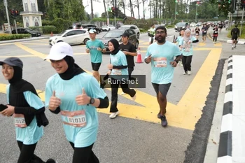 Runner Photo 4255549