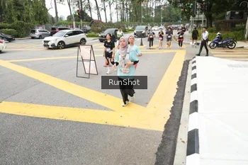 Runner Photo 4255552
