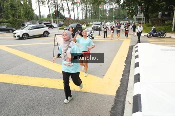Runner Photo 4255559