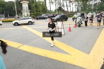 Runner Photo 4255567