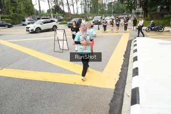 Runner Photo 4255569