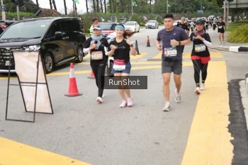 Runner Photo 4255581