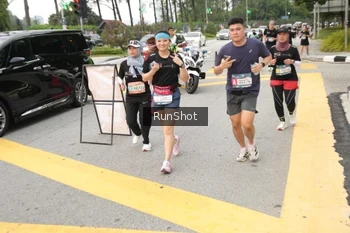 Runner Photo 4255585