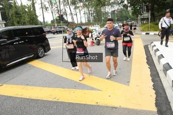 Runner Photo 4255590