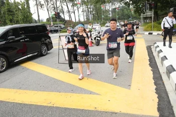 Runner Photo 4255593