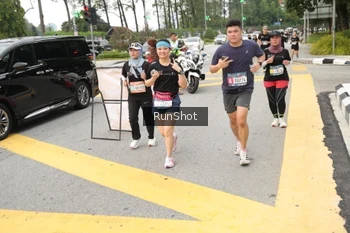 Runner Photo 4255594
