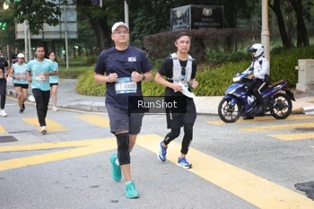 Runner Photo 4255595