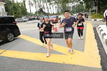 Runner Photo 4255596