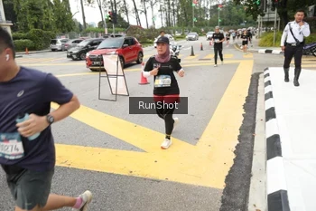 Runner Photo 4255603