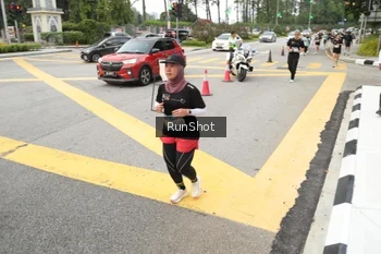 Runner Photo 4255606