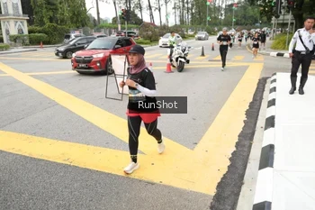 Runner Photo 4255612