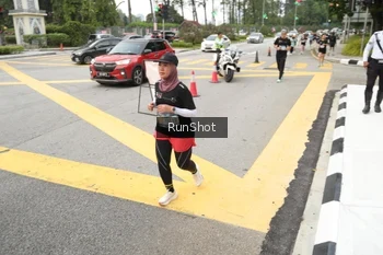 Runner Photo 4255613